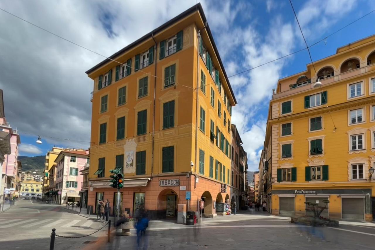 Mazzini 12 Very Central Apartment With Private Garage, Air Conditioning, Wifi, Just 50 Meters From The Beach Rapallo Eksteriør bilde