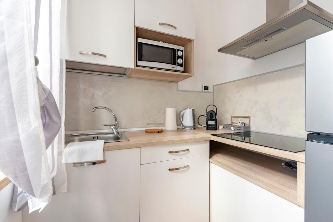 Mazzini 12 Very Central Apartment With Private Garage, Air Conditioning, Wifi, Just 50 Meters From The Beach Rapallo Eksteriør bilde