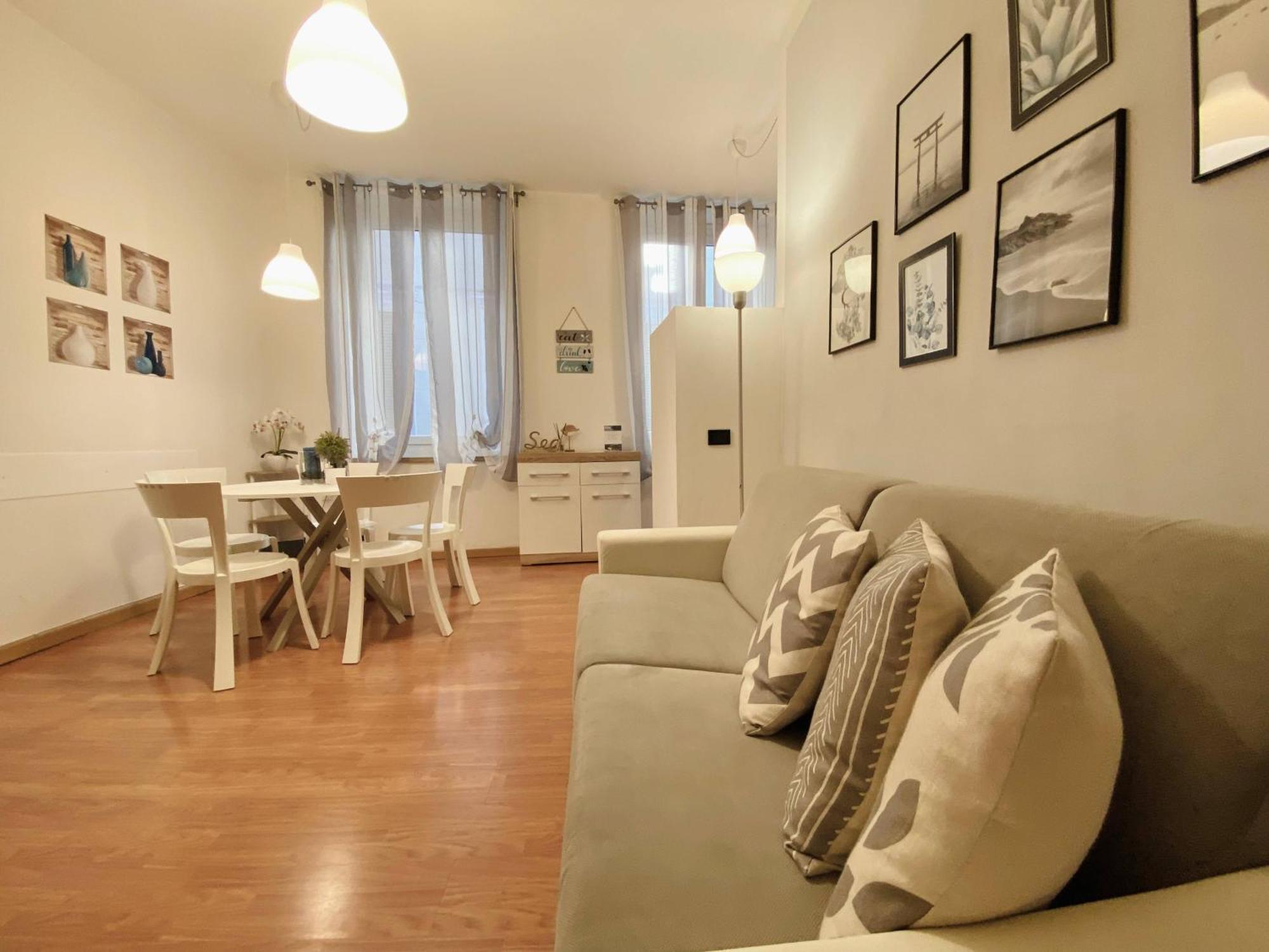 Mazzini 12 Very Central Apartment With Private Garage, Air Conditioning, Wifi, Just 50 Meters From The Beach Rapallo Eksteriør bilde